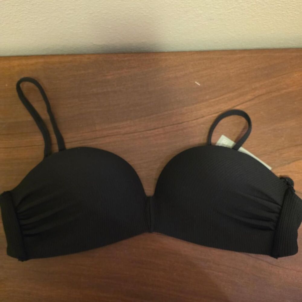 H&M Women's Black Bikini Top